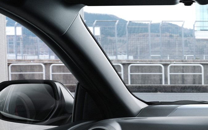 Toyota GR Yaris Type 26 tiene un diseño interior enfocado en la conducción.