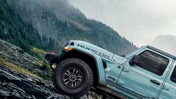 Jeep Wrangler Rockslide 2026 está inspirado en las montañas rocosas.