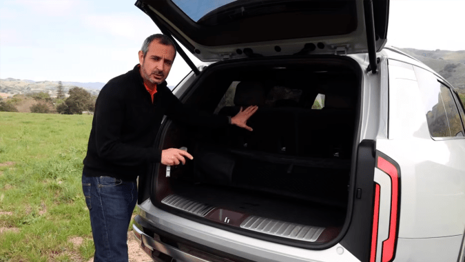 Kia Telluride 2027 tiene buen espacio en el maletero.