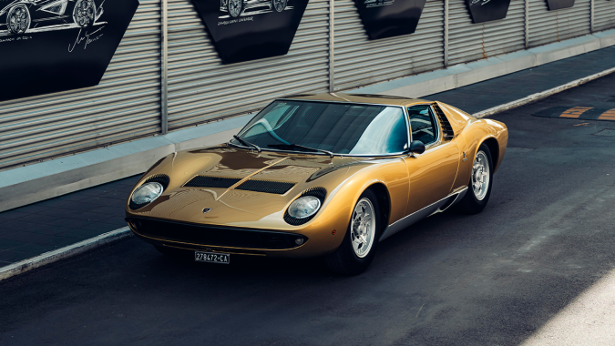 Lamborghini Miura es uno de los deportivos más icónicos.