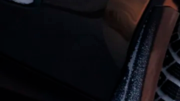 Nokian Hakkapeliitta 01 se adapta dependiendo de la superficie y temperatura del suelo.