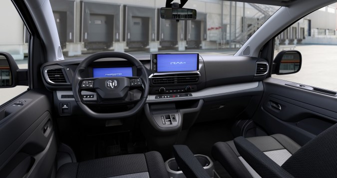 Ram ProMaster City 2027 tiene un interior moderno.