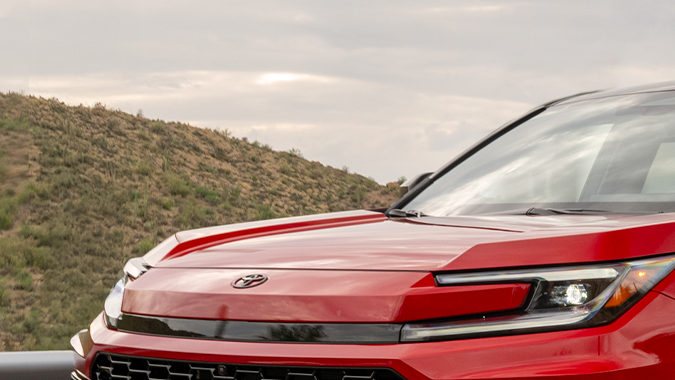 Toyota RAV4 PHEV GR Sport 2026 es más deportiva.