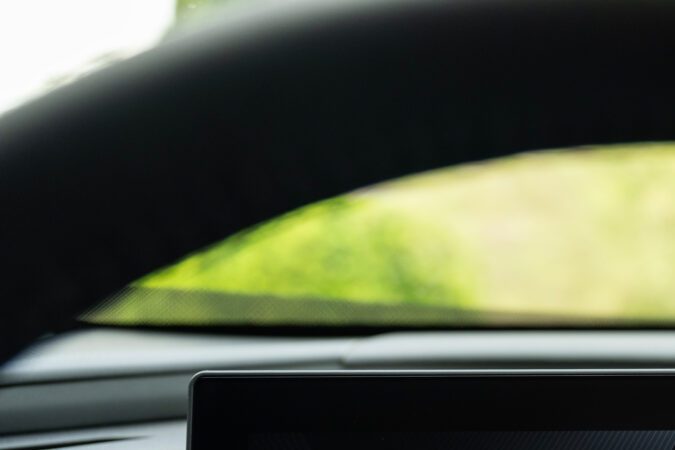 Cuadro de instrumentos digital de 12.3 pulgadas del Toyota RAV4 2026 con interfaz moderna y clara