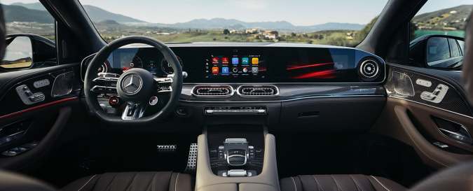 Interior del Mercedes GLE 2027 con MBUX Superscreen y acabado AMG, lujo y tecnología de última generación