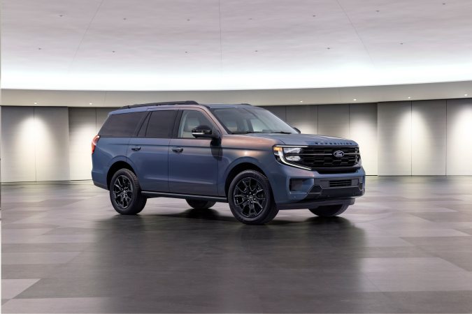 Ford Expedition 2027 30th Anniversary Edition, SUV familiar con paquete especial, diseño renovado y estilo premium en el NY Auto Show.