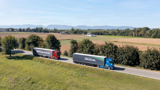 Mercedes-Benz Trucks en ruta campestre europea
