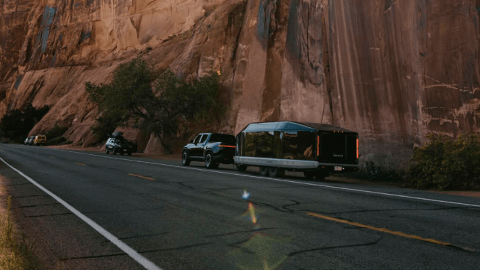 La caravana eléctrica Lightship Atmos ofrece una experiencia única