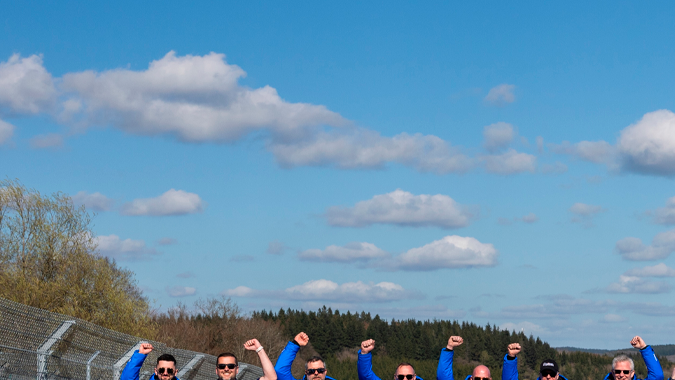 Ford hace historia: el Ford GT Mk IV rompe récord en Nürburgring como el auto de gasolina más rápido