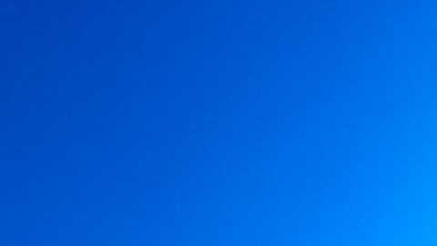 General Motors refleja camino positivo pese a pérdidas en autos eléctricos