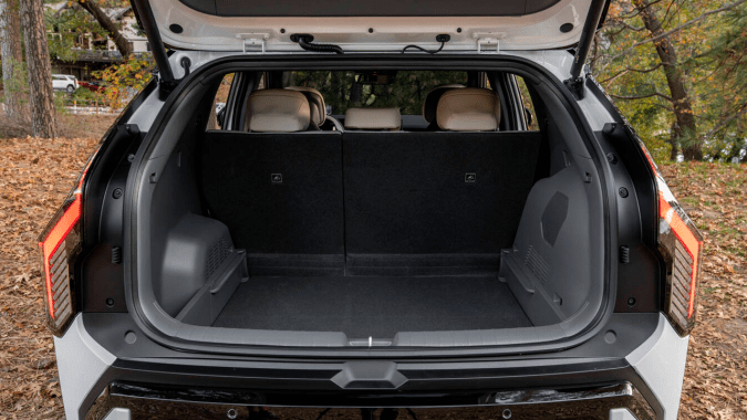 Kia EV3 2027 tiene buen espacio para carga.