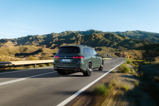 Mercedes-Benz GLS 2027: el SUV de lujo que combina tecnología y confort