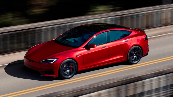 Tesla Model S Plaid tiene más de 1,000 caballos de fuerza.