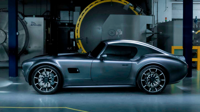 AC Cars suma al GT Coupé a la familia clásica de los Cobra renovados