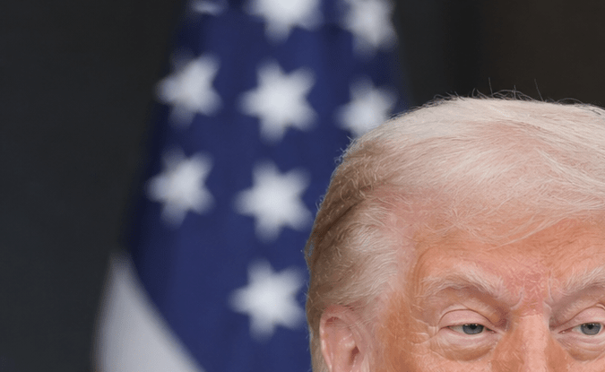 Donald Trump anuncia arancel del 25% a autos de la Unión Europea en conferencia sobre aranceles recíprocos