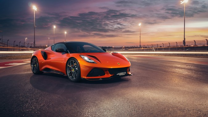 Lotus Emira 420 Sport 2026 se convierte en el más poderoso de la marca.
