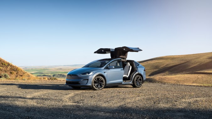 Tesla Model X.