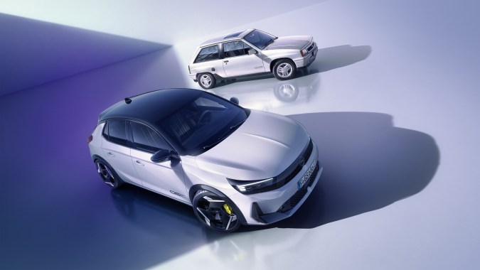 El nuevo Opel Corsa GSE eléctrico debuta con 281 caballos de fuerza, un diseño deportivo para una conducción divertida que revive la esencia de los modelos clásicos de Corsa.