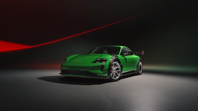 Porsche reafirma su poderío en los autos eléctricos con el Taycan Turbo GT kit Manthey