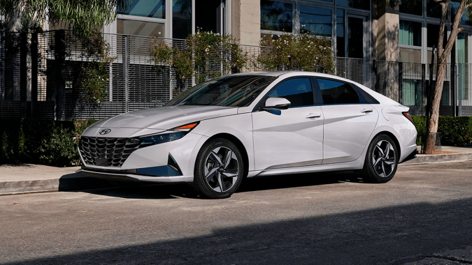 Más de 54,000 Hyundai Elantra Hybrid en retiro
