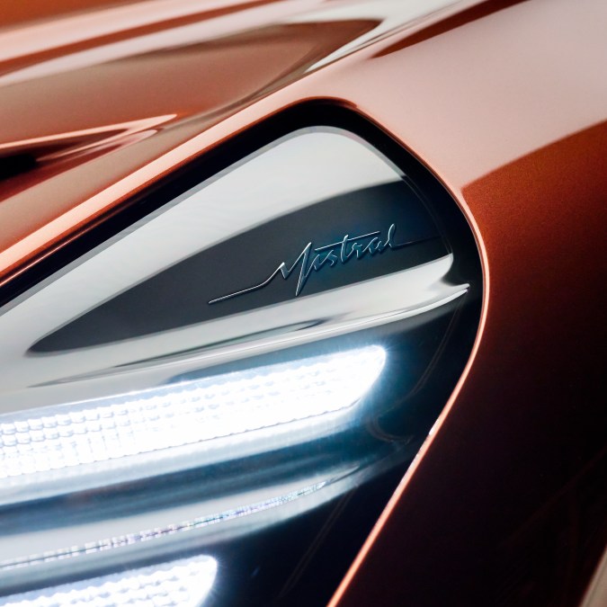 El Principito retorna inspirado en el Bugatti W16 Mistral