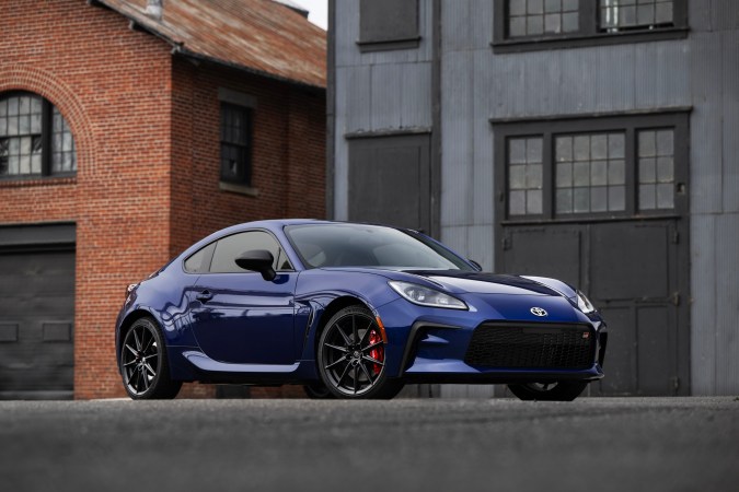 Toyota GR86 2027 llega con mejoras para conquistar el asfalto