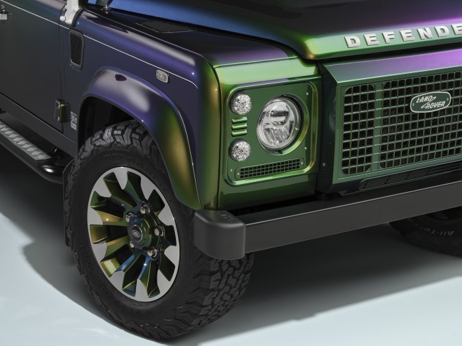 Land Rover estrena su acabado Spectral Green