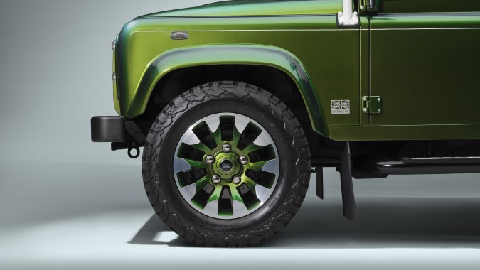 Land Rover estrena su acabado Spectral Green