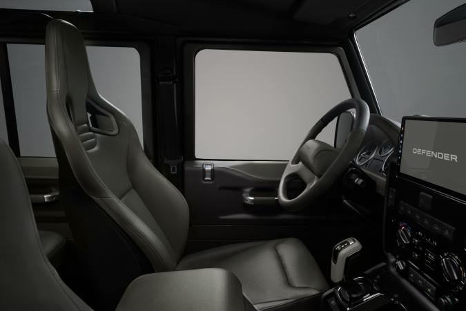 Land Rover estrena su acabado Spectral Green