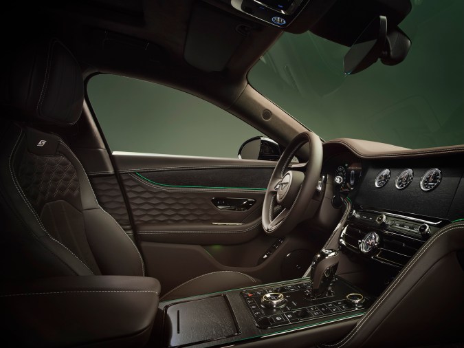 Bentley Flying Spur 2027 busca ser el gran superdeportivo de lujo