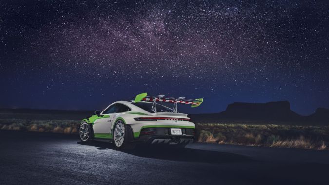Porsche y Toy Story crean autos legendarios
