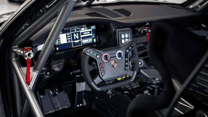 Porsche 911 GT4 R promete triunfar en las pistas del mundo