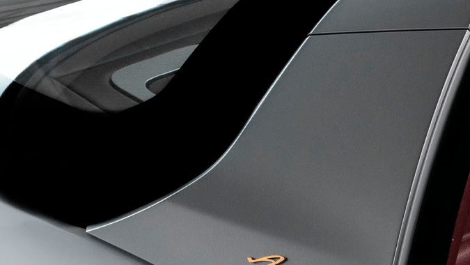 Touring Superleggera Veloce12 Aperta revive la era dorada de los motores V12