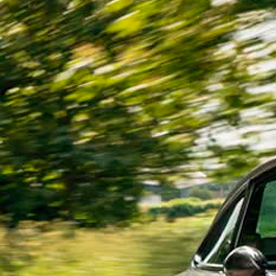 Theon Design Crayon Grey Porsche 911 revive el poder retro