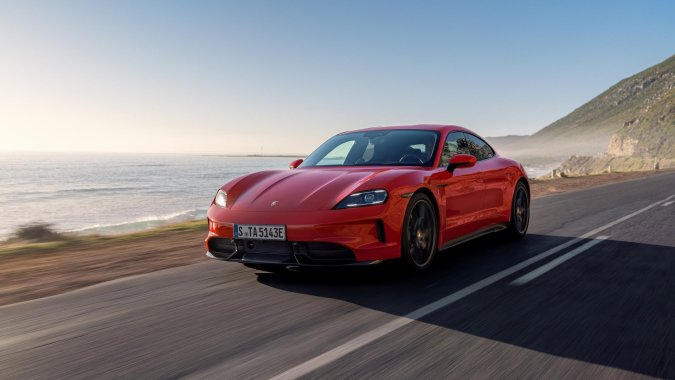 Porsche Taycan renueva la conducción deportiva eléctrica