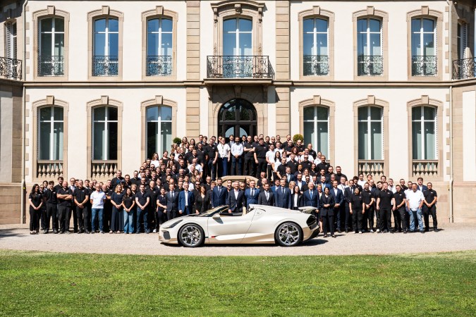 Bugatti "The Last of its Kind" marca el fin del W16 Mistral