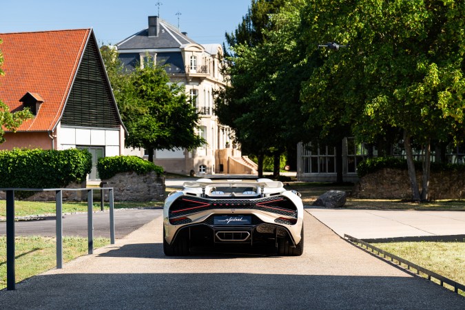 Bugatti "The Last of its Kind" marca el fin del W16 Mistral