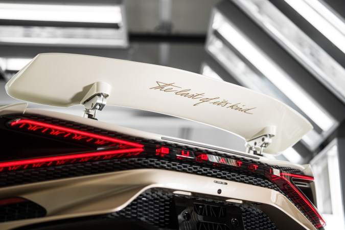 Bugatti "The Last of its Kind" marca el fin del W16 Mistral