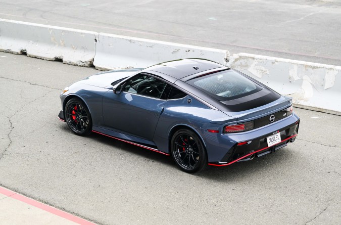 Nissan Z Nismo 2027 recupera la transmisión manual tan esperada