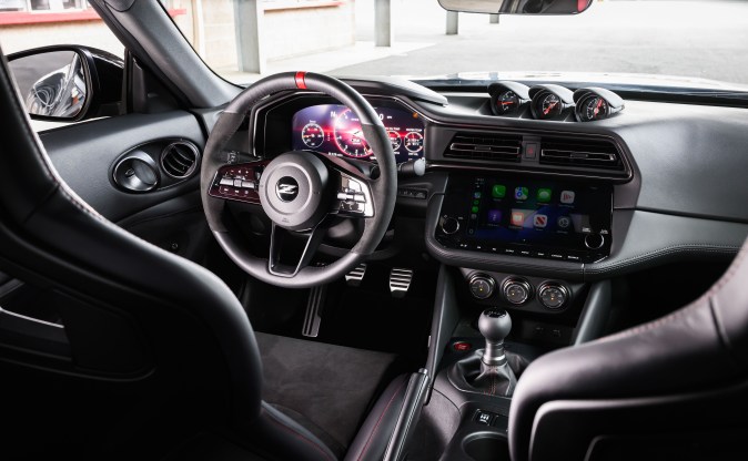 Nissan Z Nismo 2027 recupera la transmisión manual tan esperada
