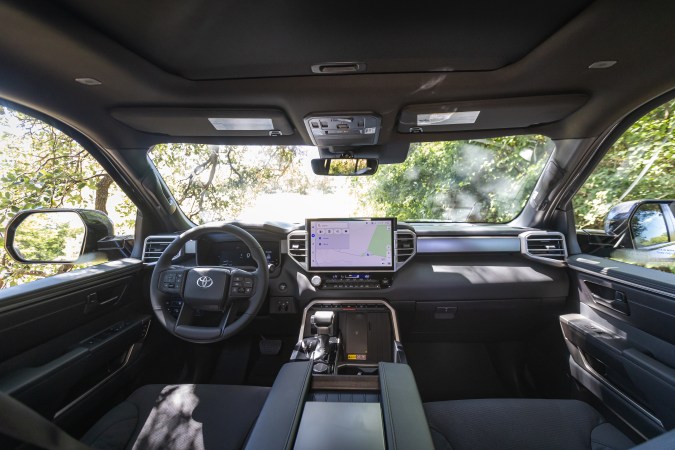 Toyota Sequoia 2027 se renueva para la aventura con el paquete Trailhunter