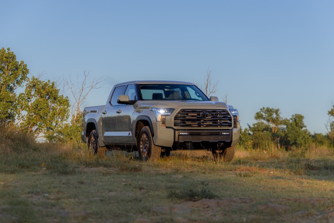 Toyota Tundra 2027 presenta un diseño robusto pensado en el trabajo pesado