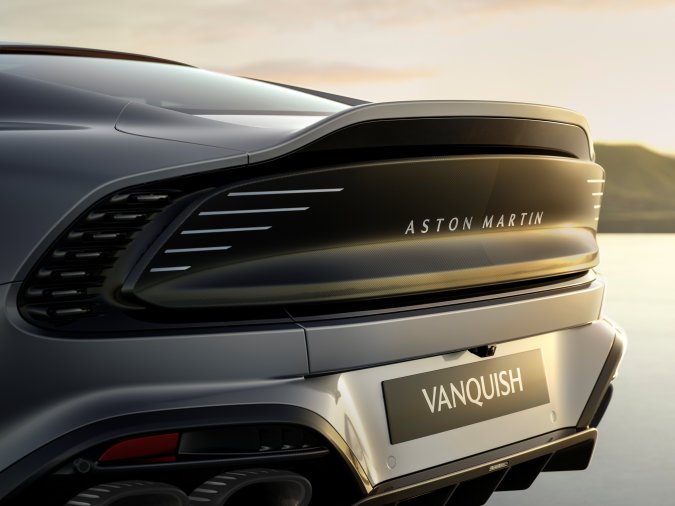 Aston Martin Vanquish 25 toma lo mejor de todas sus versiones