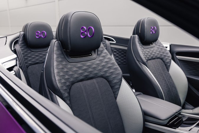 Bentley Continental GTC: un auto que rinde homenaje a los 80 años de su planta