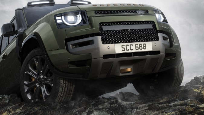 Land Rover Defender 2027 estrena la versión Vertex con más lujo