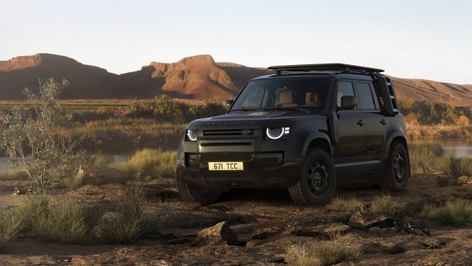 Land Rover Defender 2027 estrena la versión Vertex con más lujo