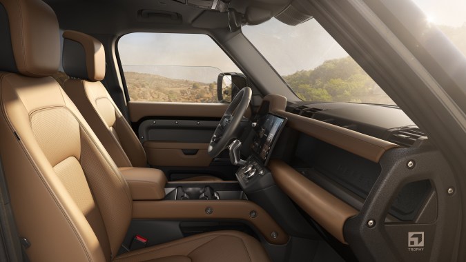 Land Rover Defender 2027 estrena la versión Vertex con más lujo