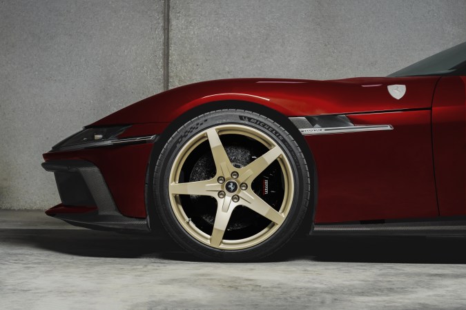 El Ferrari 12Cilindri Manuale es el regalo ideal para los más puristas