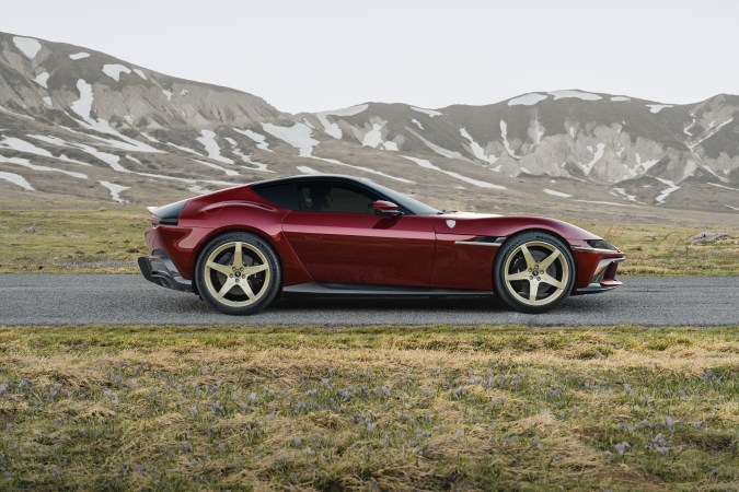 El Ferrari 12Cilindri Manuale es el regalo ideal para los más puristas