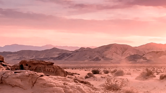 Bronco Desert Rising Edition: el atardecer rosado impreso en una Bronco